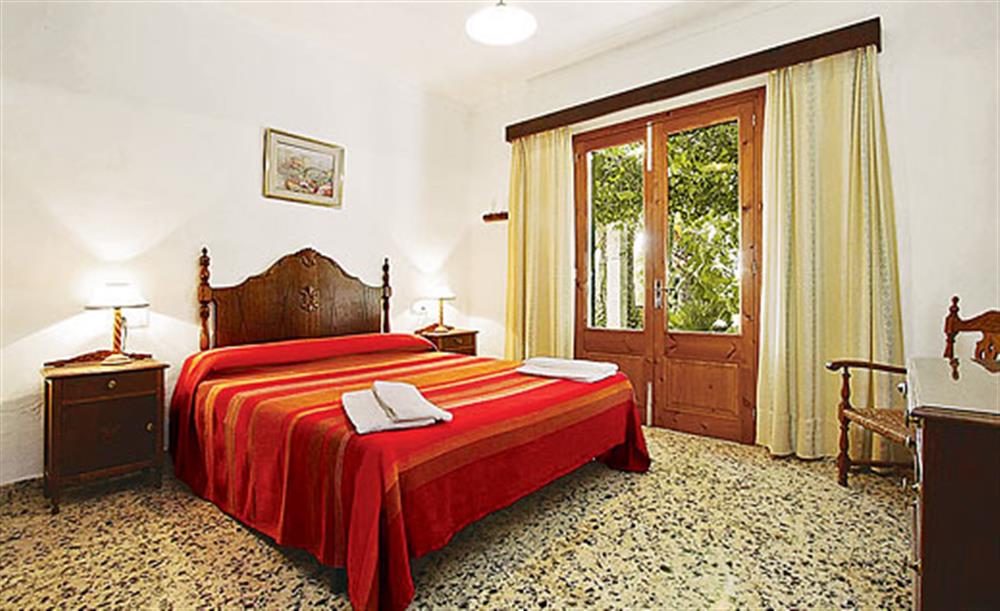 Double bedroom at Villa Oliver, Pollensa, Mallorca