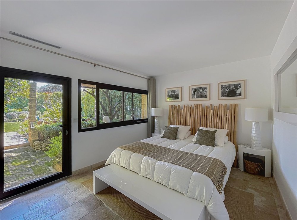 Villa Orchid