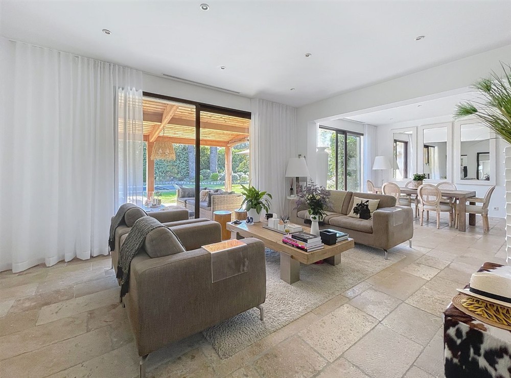 Villa Orchid