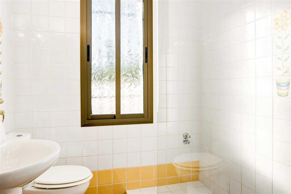 Bathroom (photo 2) at Villa Paraiso, Frigiliana, Andalucia