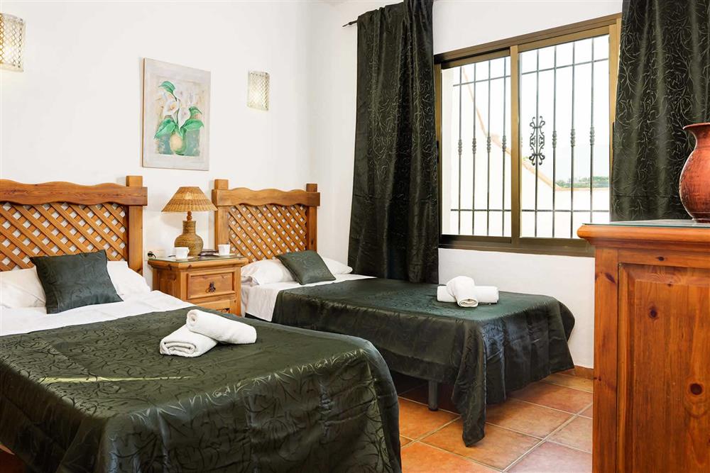 Twin bedroom at Villa Paraiso, Frigiliana, Andalucia