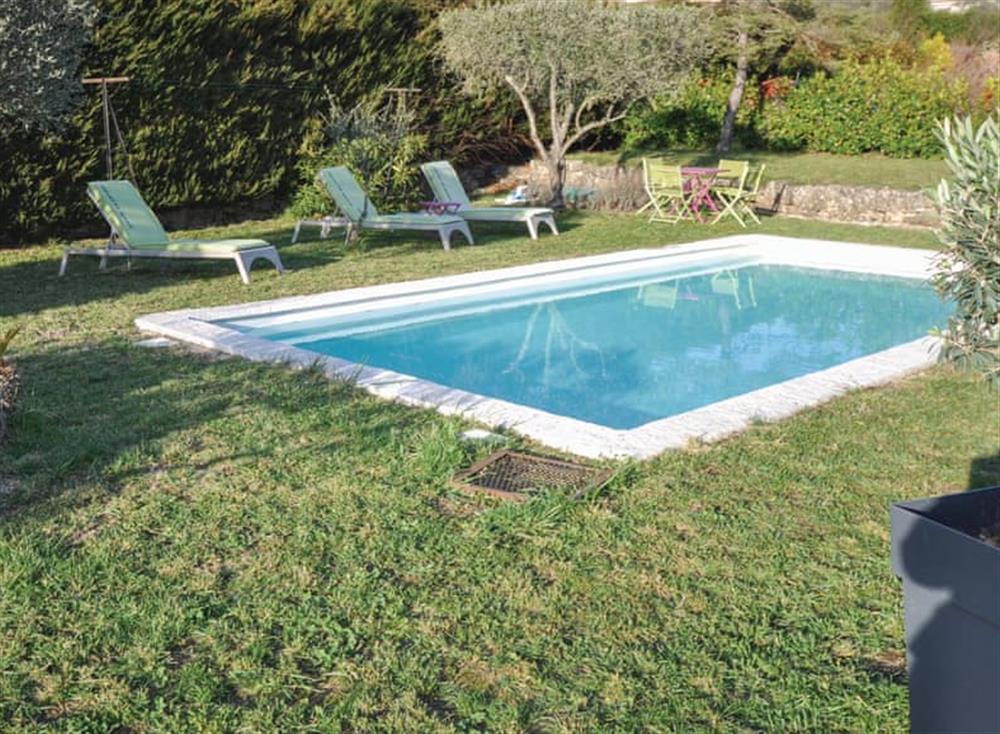Swimming pool (photo 4) at Villa Peymeinade in Peymeinade, France