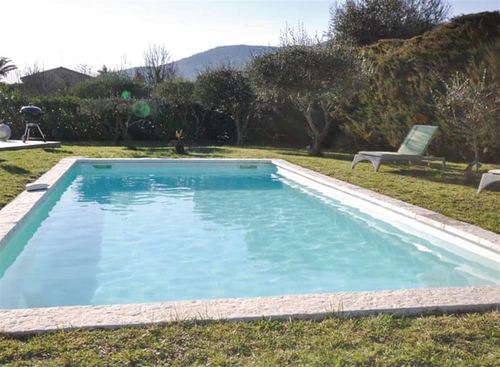 Swimming pool (photo 5) at Villa Peymeinade in Peymeinade, France