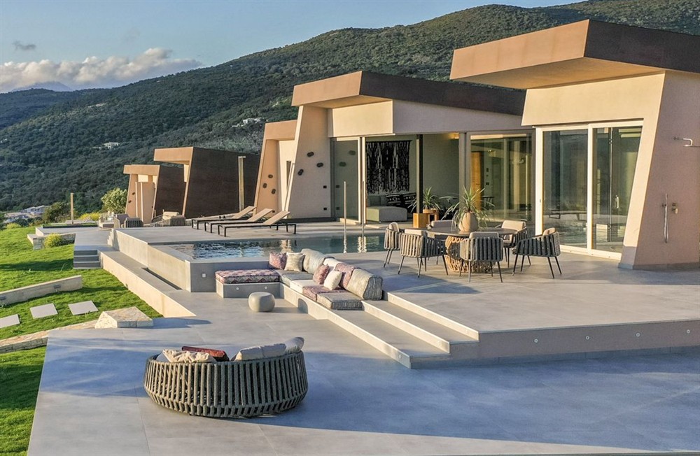 Villa Posy