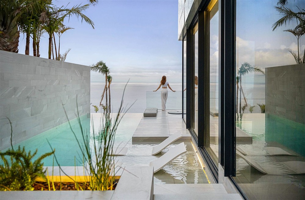 Villa Prometheus