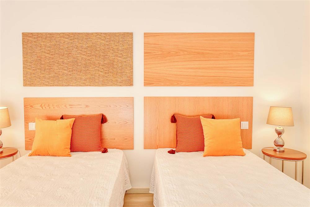 Twin bedroom (photo 4) at Villa Raquel, Vale de Parra, Algarve