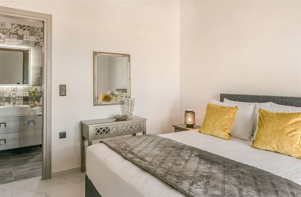 Villa Revels