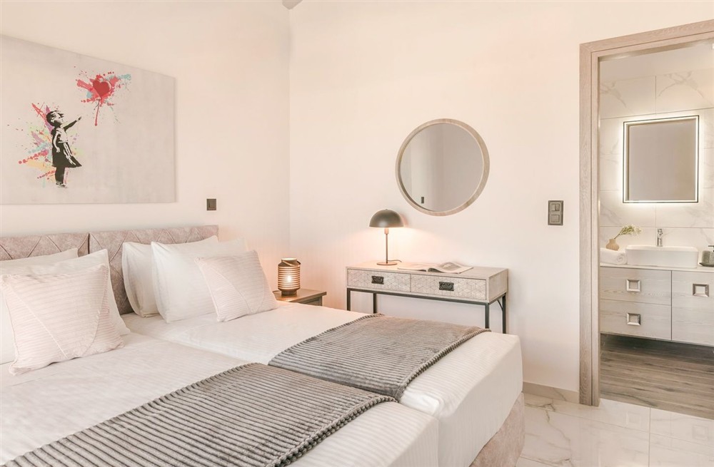 Villa Revels
