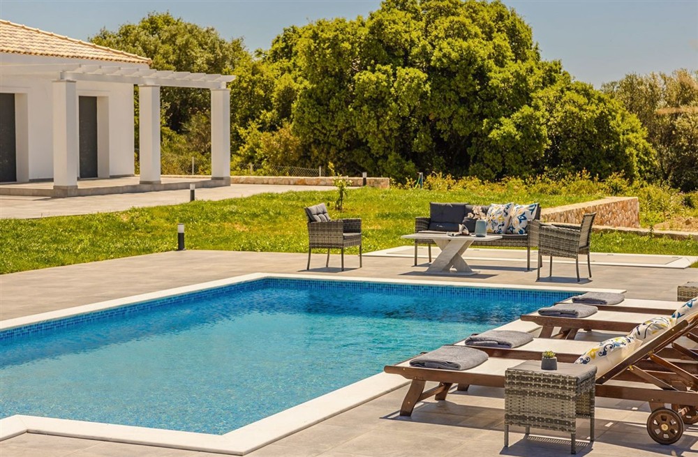 Villa Revels