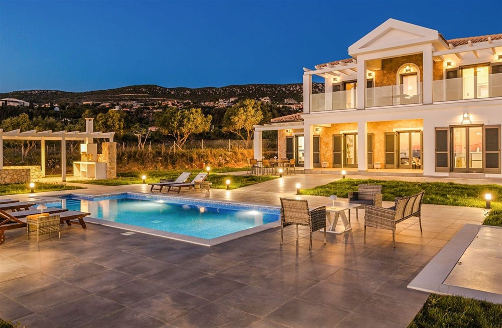 Villa Revels