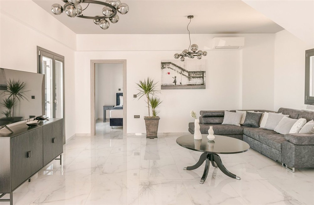 Villa Revels