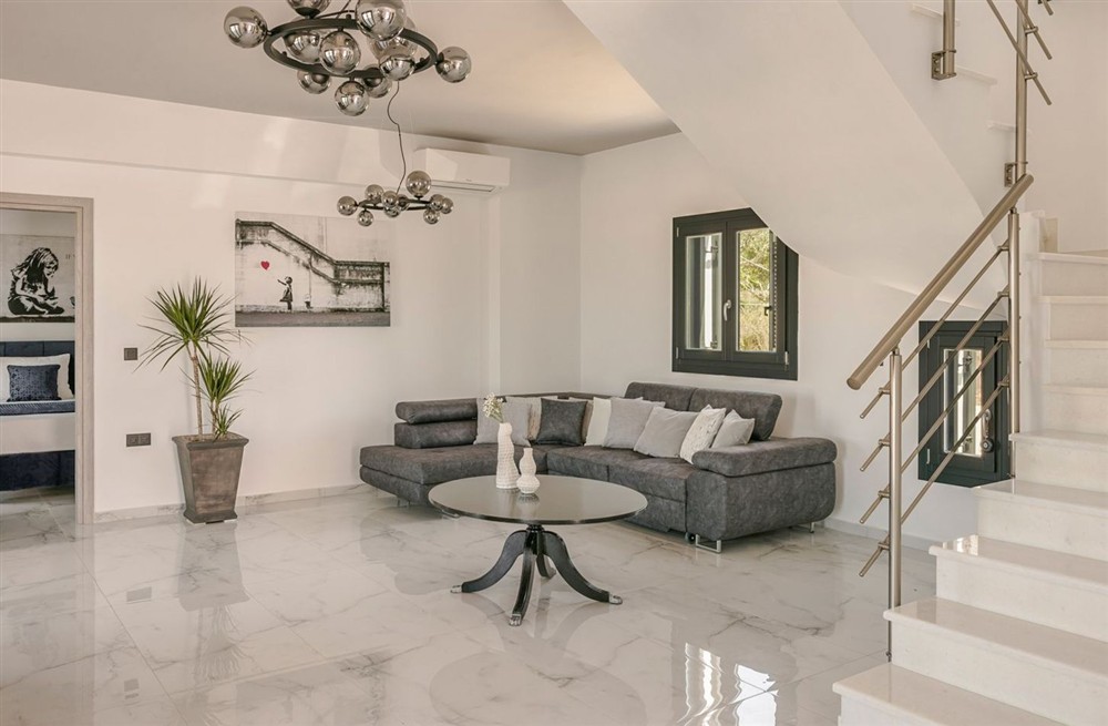 Villa Revels