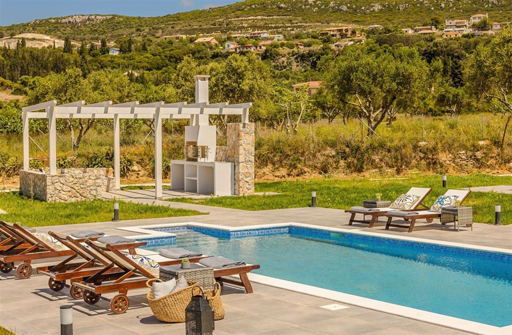 Villa Revels