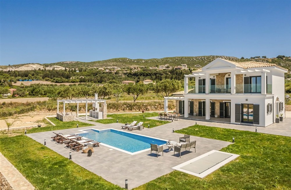 Villa Revels