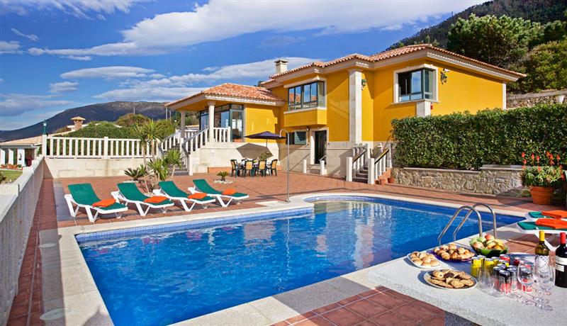 Swimming pool at Villa Rosal, Baiona and Nigran, Spain