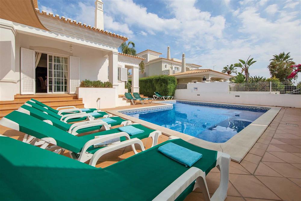 Villa Rosaline in Sao Rafael, Algarve - Portugal sleeps 8