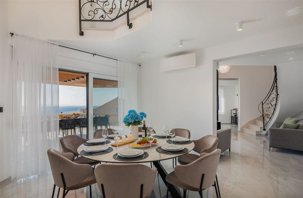 Villa Seastone
