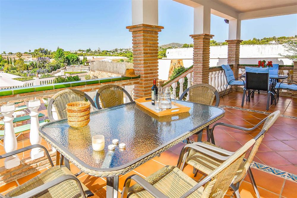 Alfresco dining at Villa Serymar, Nerja, Andalucia