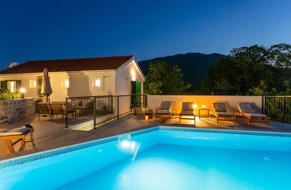 Villa Sfera (photo 39) at Villa Sfera in Zadvarje, Croatia