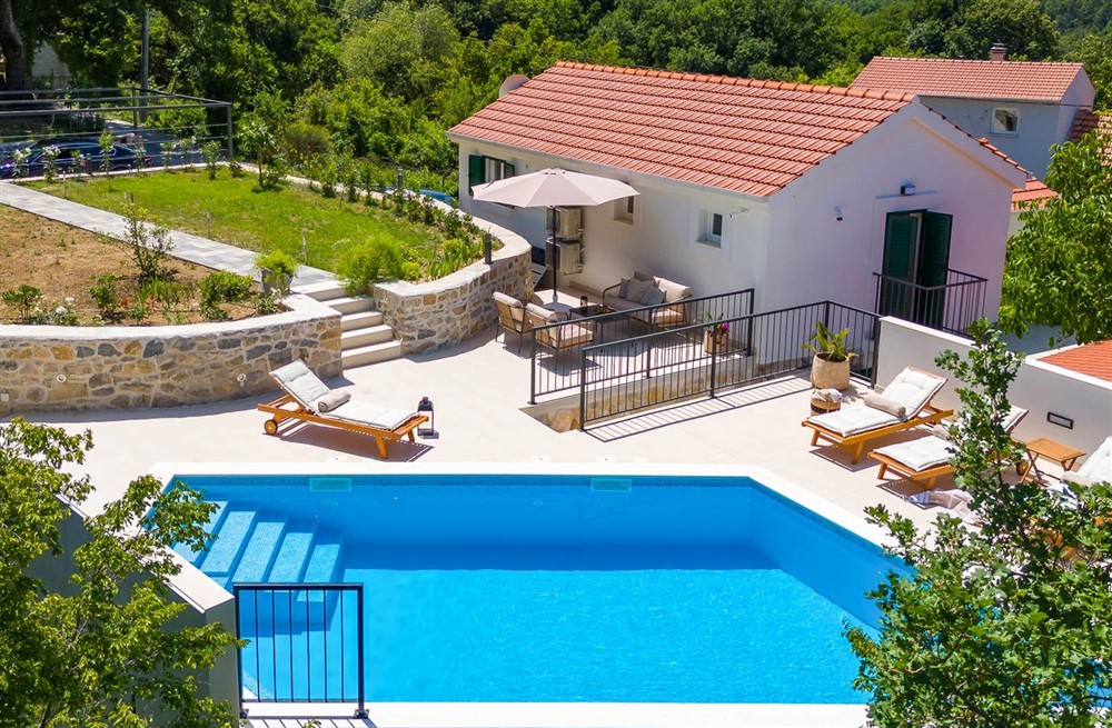 Villa Sfera at Villa Sfera in Zadvarje, Croatia