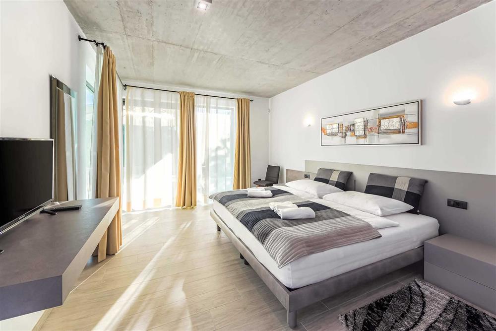 Twin bedroom at Villa Siva, Svetvincenat, Istria