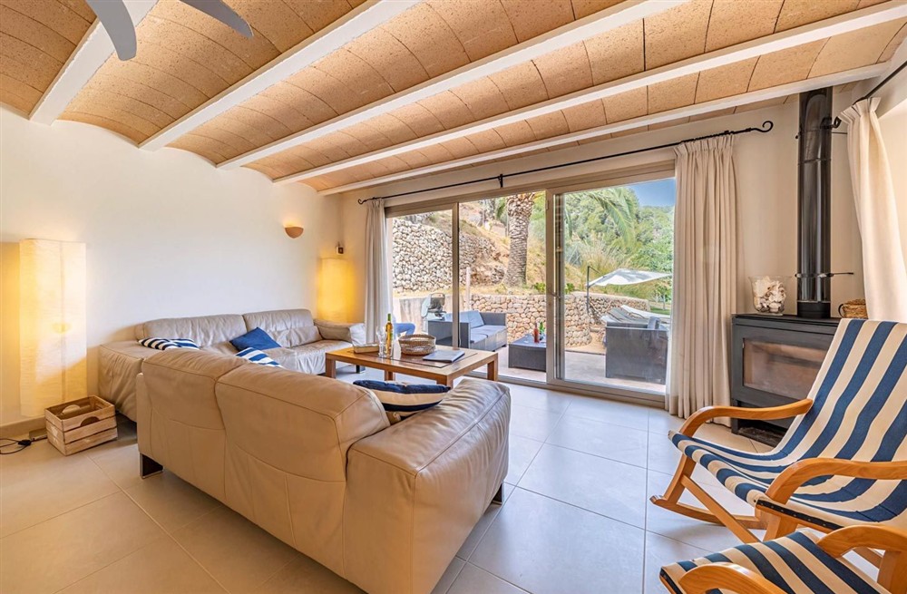 Villa Son Sales