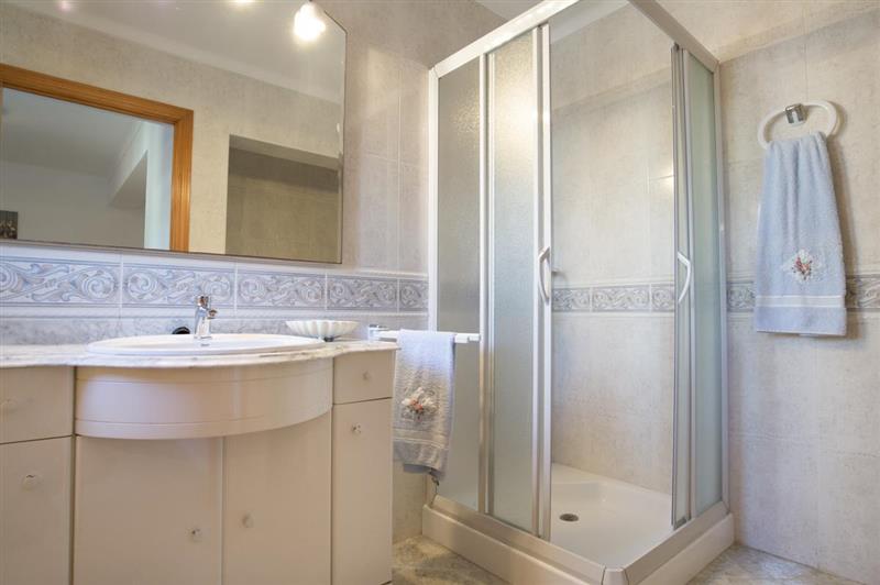 Bathroom (photo 3) at Villa Valenti, Cala dOr, Spain