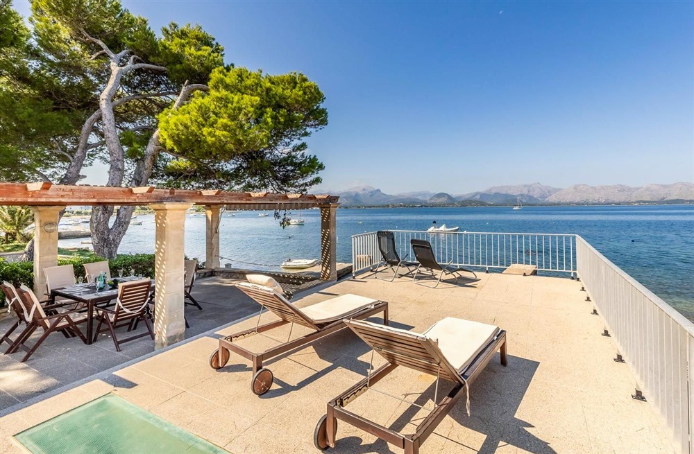 Villa Veles