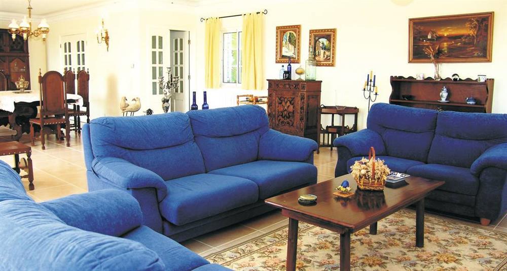 Living room (photo 4) at Villa Verde, Branqueira, Algarve