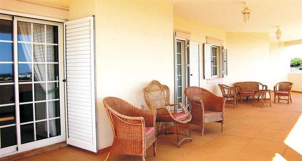 Shaded seating at Villa Verde, Branqueira, Algarve