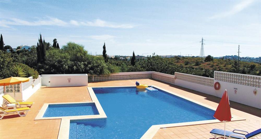 Swimming pool (photo 2) at Villa Verde, Branqueira, Algarve