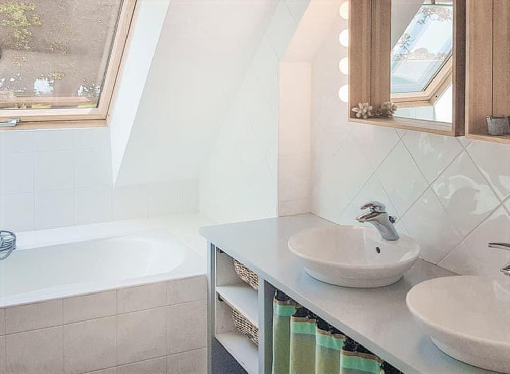 Bathroom (photo 2) at Villa Vue Grande in Pont L’Abbé, Finistère, France