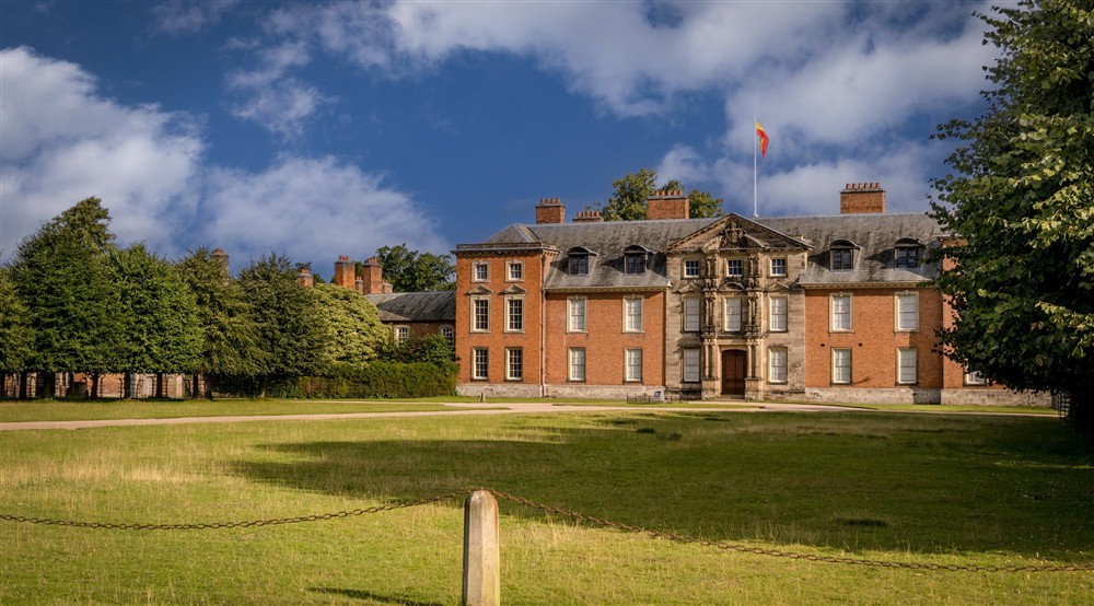 The area surrounding Village Farmhouse, Cheshire (photo 3) at Village Farmhouse in Altrincham, Cheshire