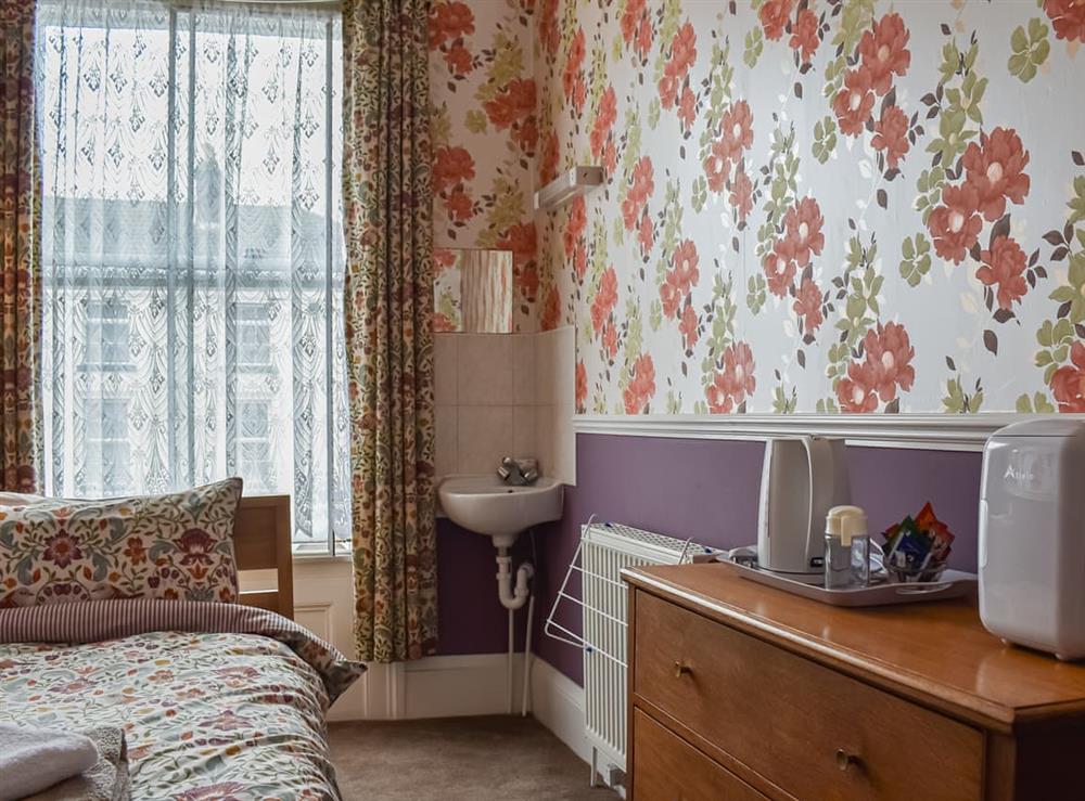 Single bedroom (photo 2) at Vincent House in Scarborough, North Yorkshire