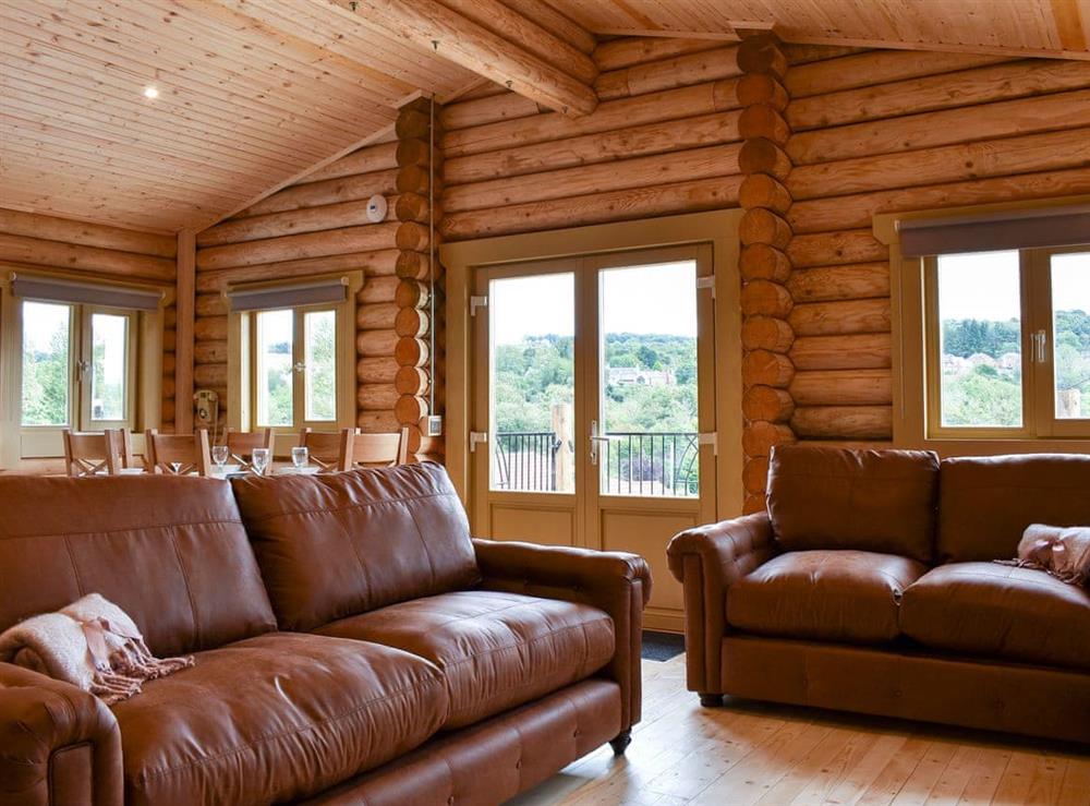 Living area (photo 2) at Vindomora Lodge, 