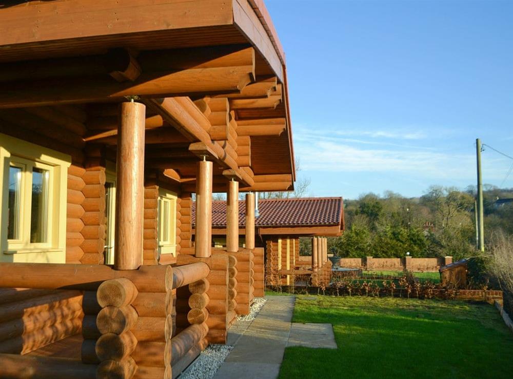 Characterful holiday lodge at Housesteads Lodge, 