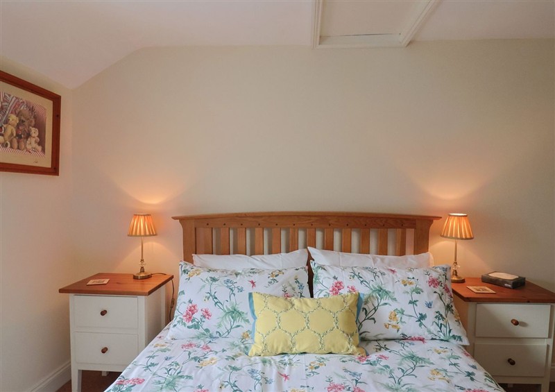 A bedroom in Vine Cottage (photo 3) at Vine Cottage, Burton Bradstock