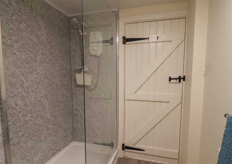 Bathroom at Vine Cottage, Burton Bradstock