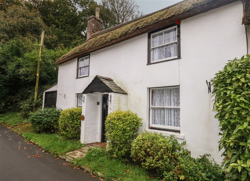 Outside Vinney Cottage