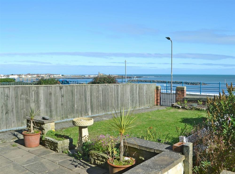 Lovely enclosed garden at Violet Cottage in Newbiggin-by-the-Sea, Northumberland
