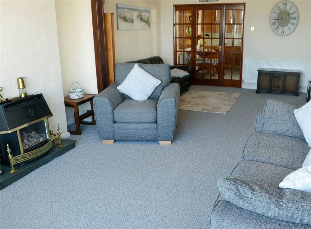 Welcoming living room at Violet Cottage in Newbiggin-by-the-Sea, Northumberland