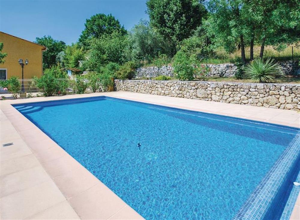 Swimming pool (photo 2) at Vue des Collines in Montauroux, Var, Côte-d’Azur, France