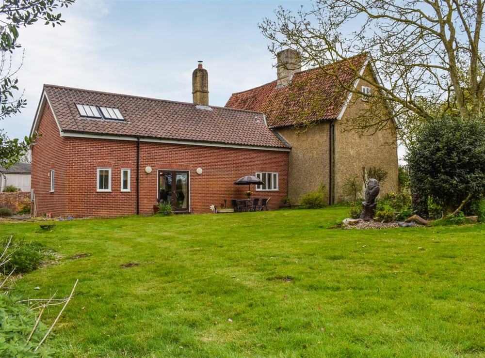 Exterior (photo 4) at Wade Hall in North Cove, Suffolk
