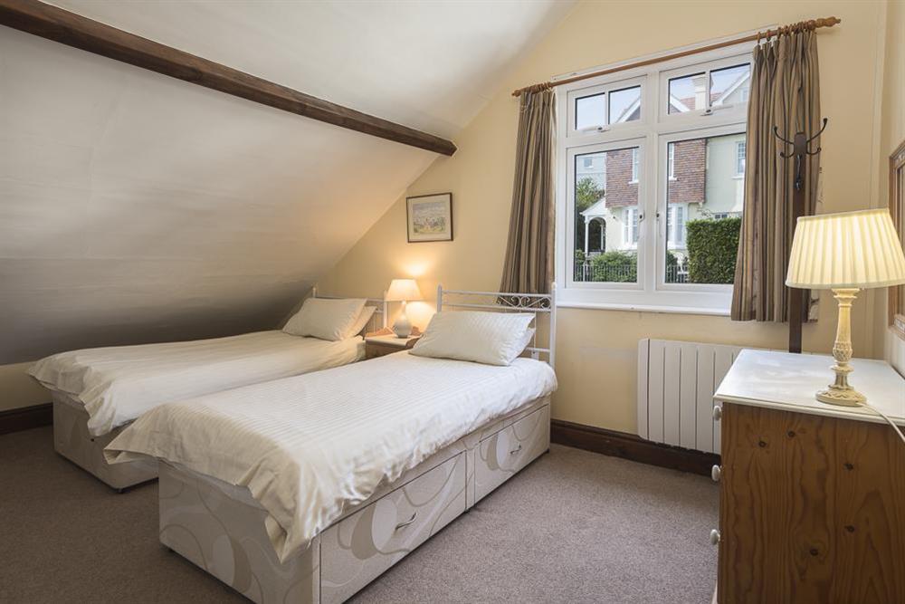 Twin bedroom with 3' beds at Waders in Bonaventure Road, Salcombe