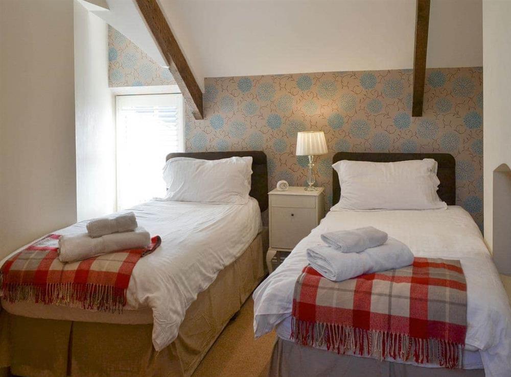 Comfortable twin bedroom at Wagtail Cottage in Lesbury, near Alnwick, Northumberland