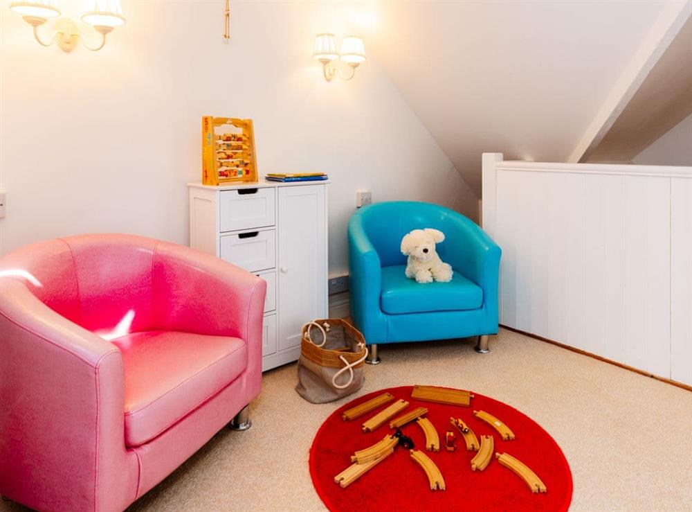 Snug with children’s play area at Wagtails in Langford Budville, near Wellington, Somerset