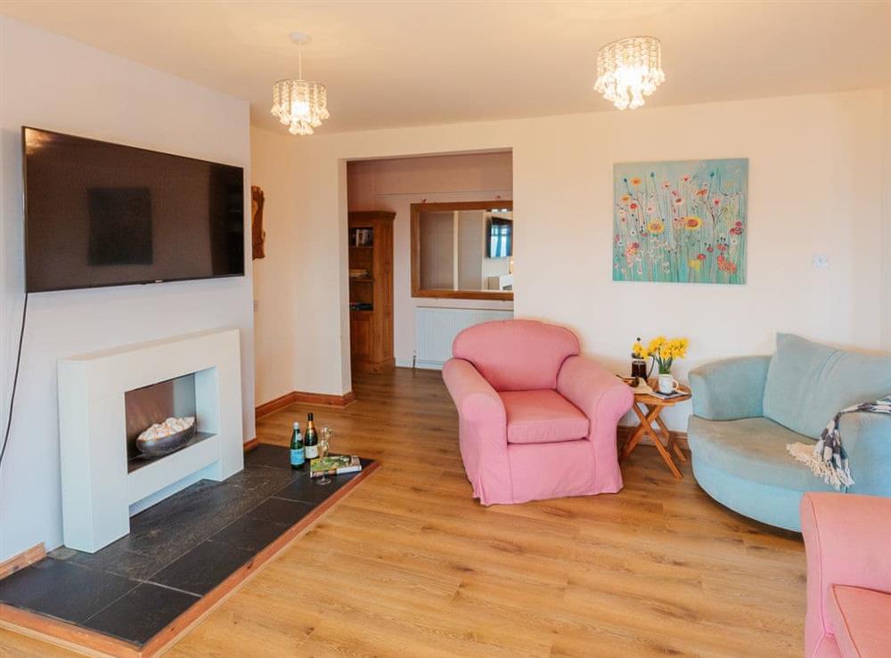 Spacious living room at Wagtails in Langford Budville, near Wellington, Somerset