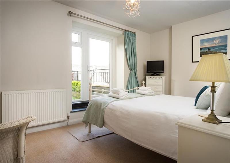 One of the 2 bedrooms at Wainwright Cottage, Ambleside