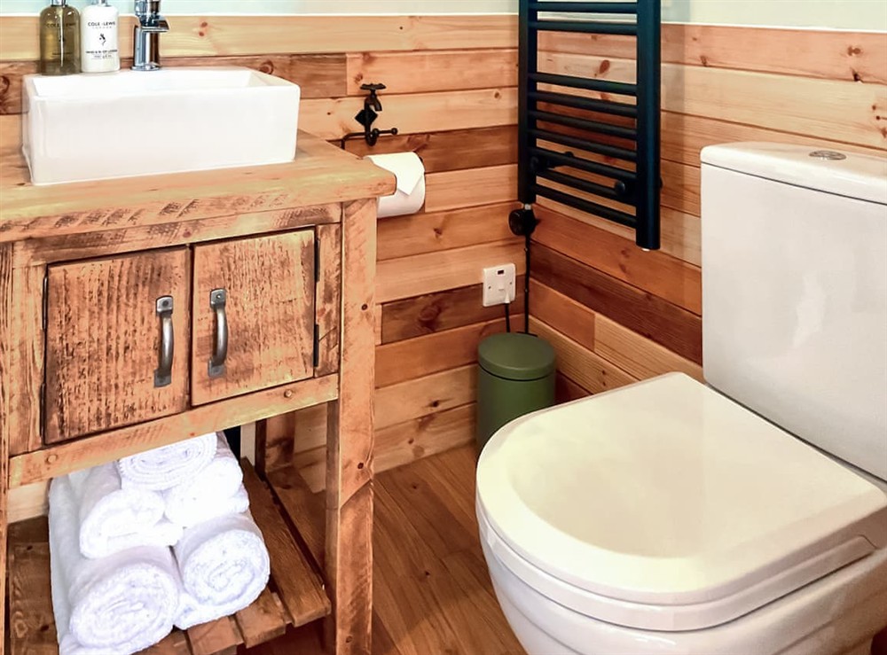 Shower room at Walkeridge Farm in Reading, Hampshire
