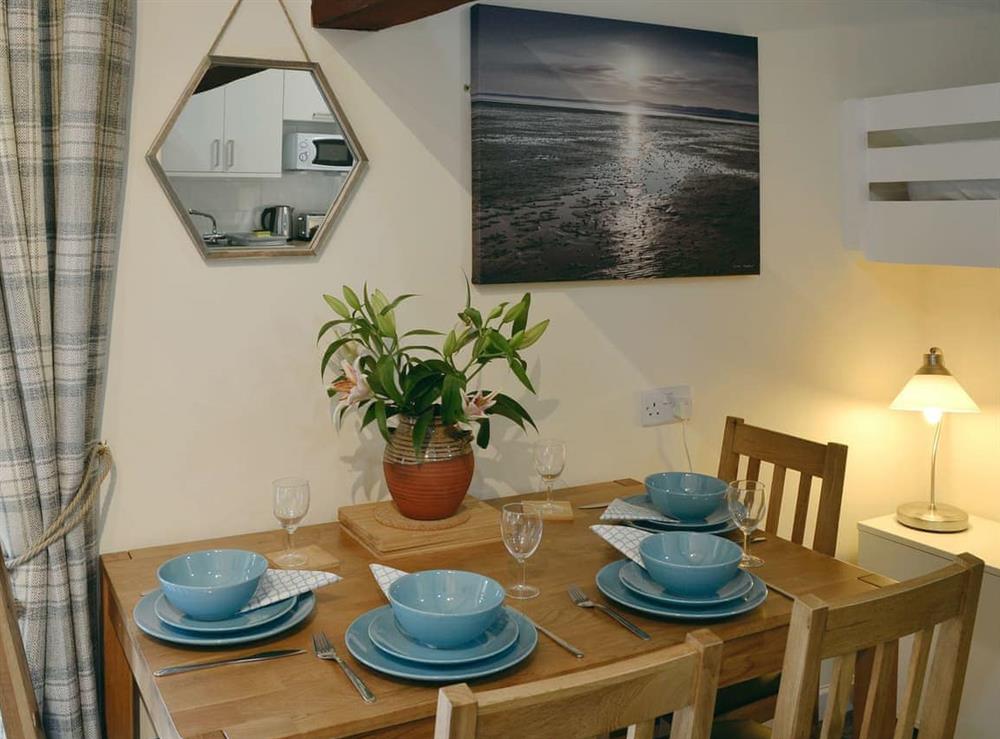 Charming dining area at Barn Owl Bothy, 